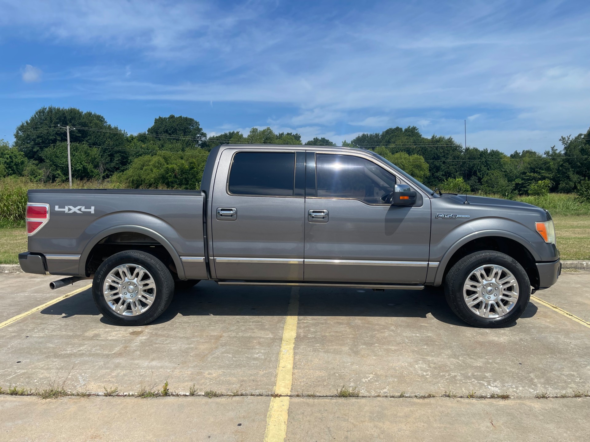 HARRIS AUTO SALES LLC - Used vehicle - TRUCK FORD F-150 2010