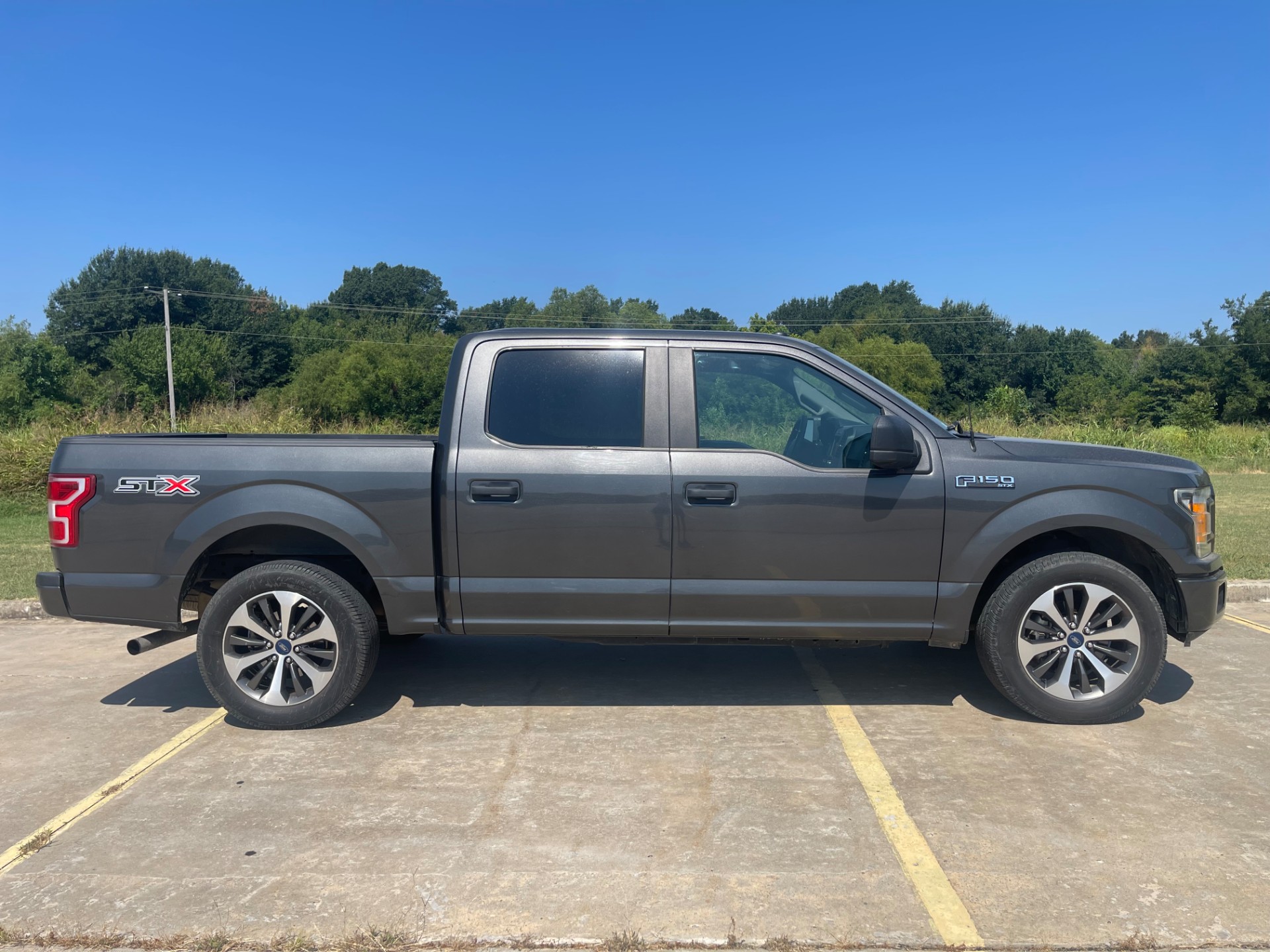 HARRIS AUTO SALES LLC - Used vehicle - TRUCK FORD F-150 2019