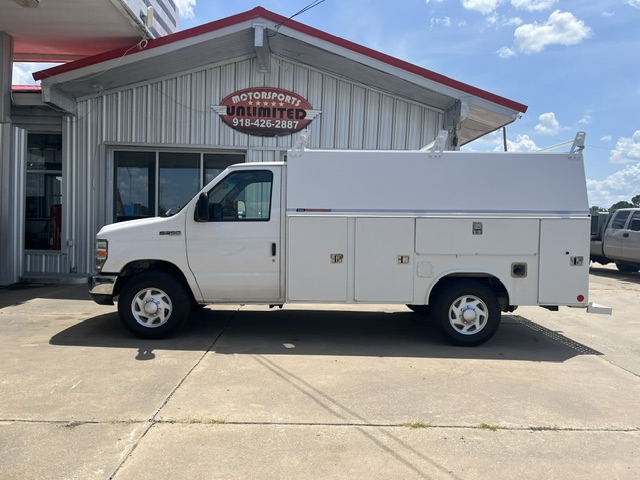 HARRIS AUTO SALES LLC - 2016-FORD-ECONOLINE-COMMERCIAL-CUTAWAY-MOTORSPORTS-UNLIMITED-OK-Stock=926292