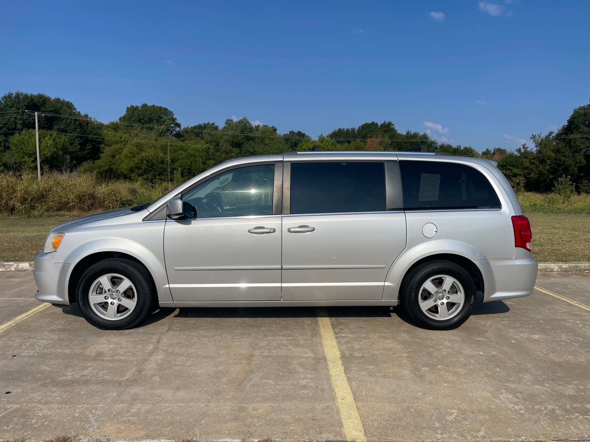 HARRIS AUTO SALES LLC - Used vehicle - MINIVAN DODGE GRAND CARAVAN 2011
