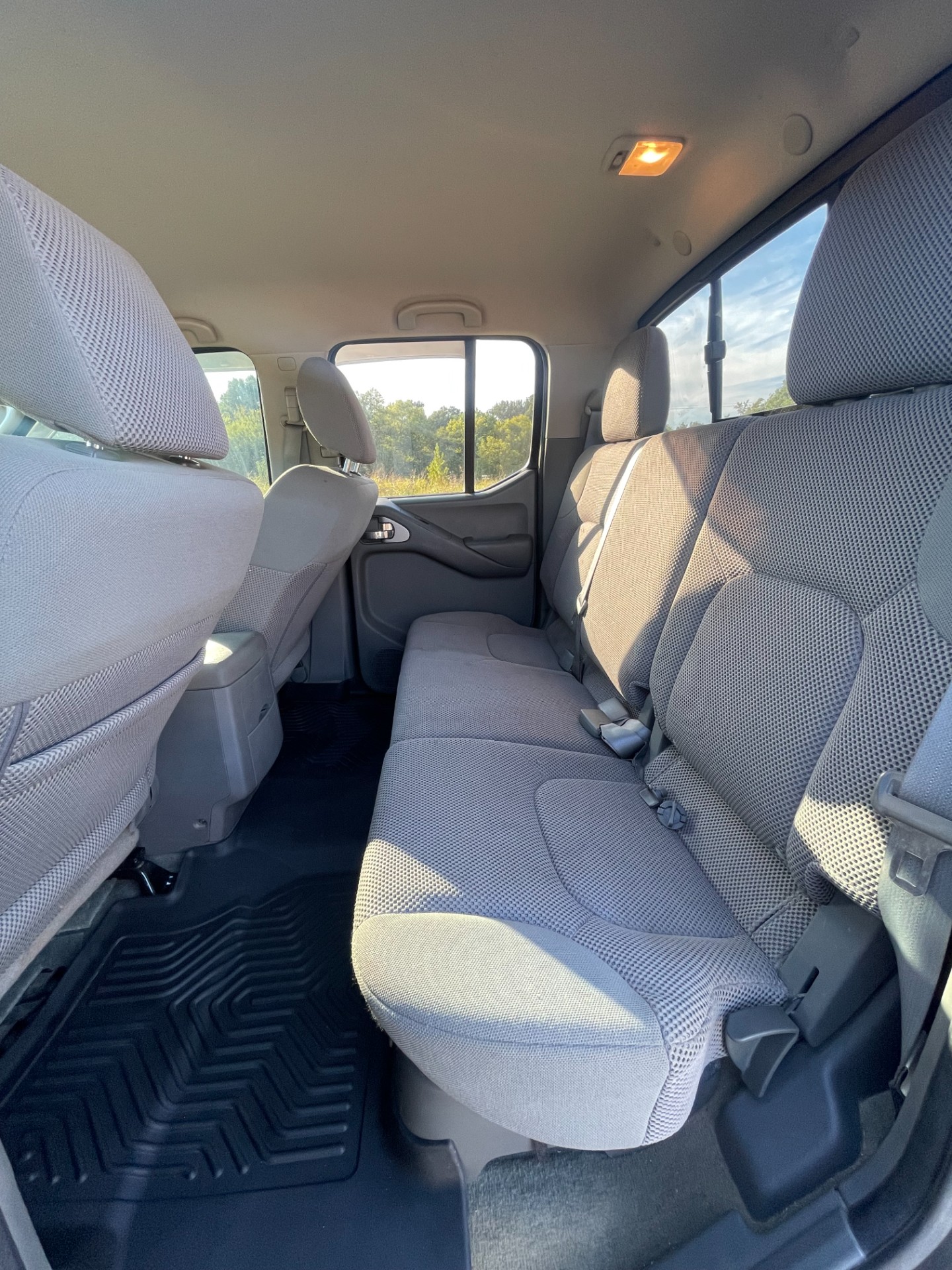 HARRIS AUTO SALES LLC - Used vehicle - TRUCK NISSAN FRONTIER 2015