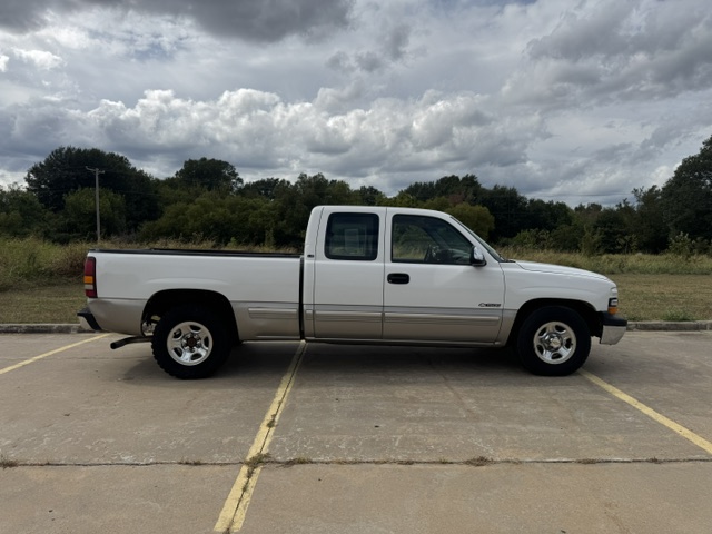 HARRIS AUTO SALES LLC - Used vehicle - TRUCK CHEVROLET SILVERADO 1500 2000