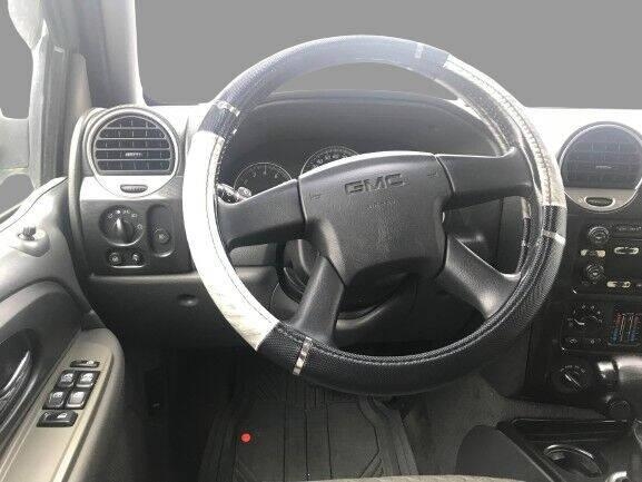 Robin Drive Auto, LLC - Used vehicle - GMC ENVOY XUV 2004
