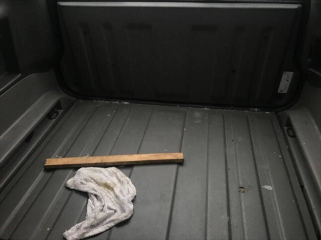 Robin Drive Auto, LLC - Used vehicle - GMC ENVOY XUV 2004