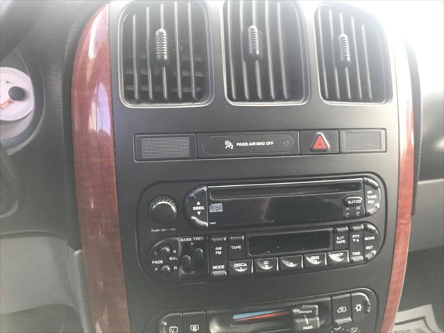 Robin Drive Auto, LLC - Used vehicle - Chrysler Town AND Country 2005