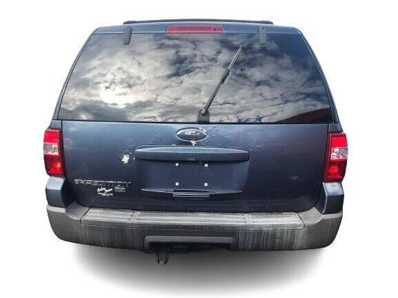 Robin Drive Auto, LLC - Used vehicle - Ford Expedition 2004