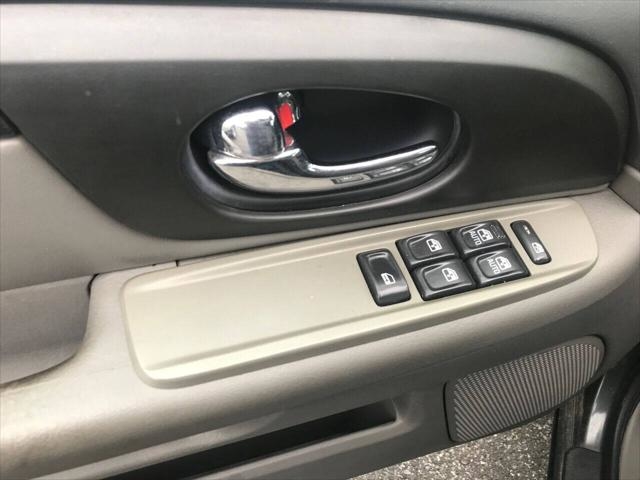 Robin Drive Auto, LLC - Used vehicle - GMC Envoy 2004