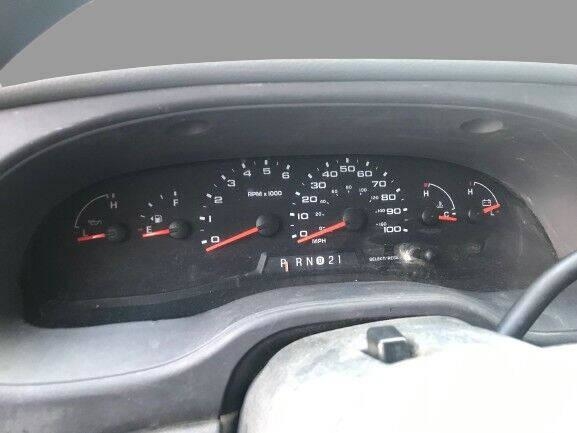Robin Drive Auto, LLC - Used vehicle - Ford Econoline 2004