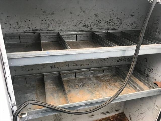 Robin Drive Auto, LLC - Used vehicle - Ford Econoline 2004