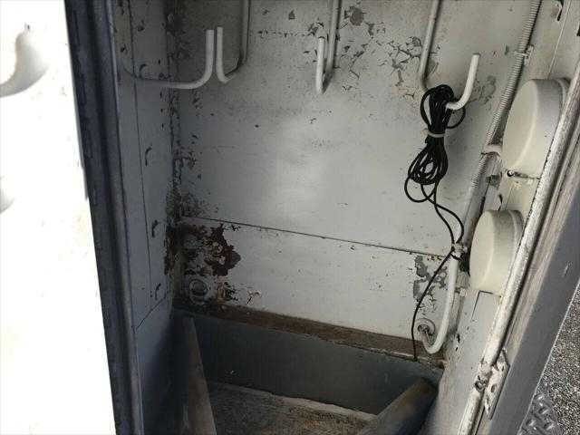 Robin Drive Auto, LLC - Used vehicle - Ford F-250 SD 2002