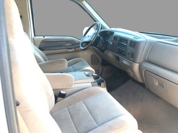 Robin Drive Auto, LLC - Used vehicle - Ford F-250 SD 2002