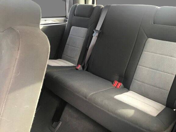 Robin Drive Auto, LLC - Used vehicle - Ford Expedition 2004