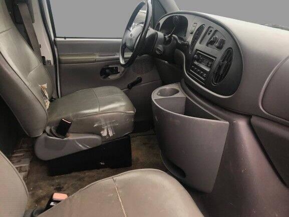 Robin Drive Auto, LLC - Used vehicle - Ford Econoline 1999