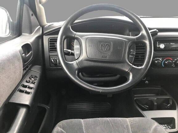 Robin Drive Auto, LLC - Used vehicle - Dodge Dakota 2004
