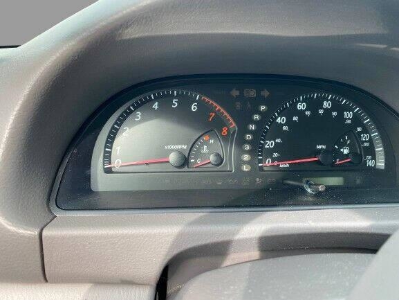 Robin Drive Auto, LLC - Used vehicle - Toyota Camry 2003