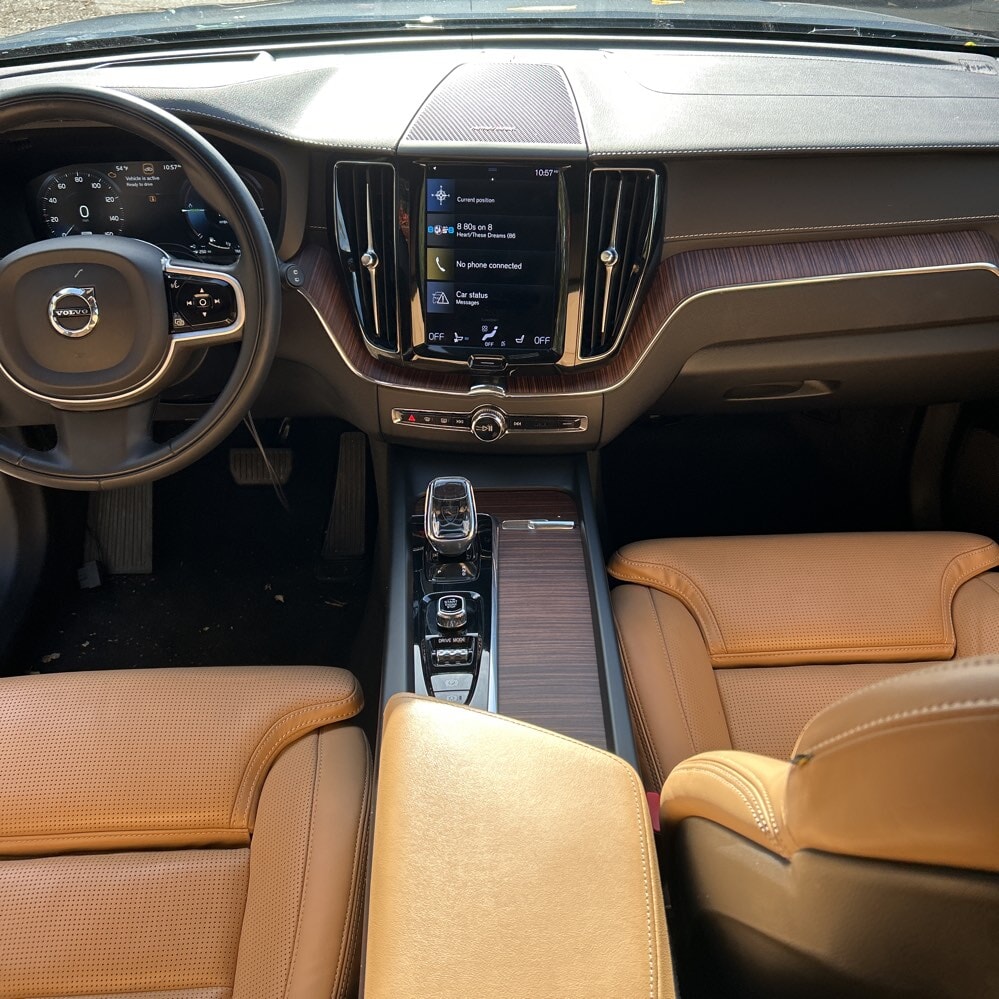 Car Connection Superstore - Used vehicle - SUV VOLVO XC60 2021