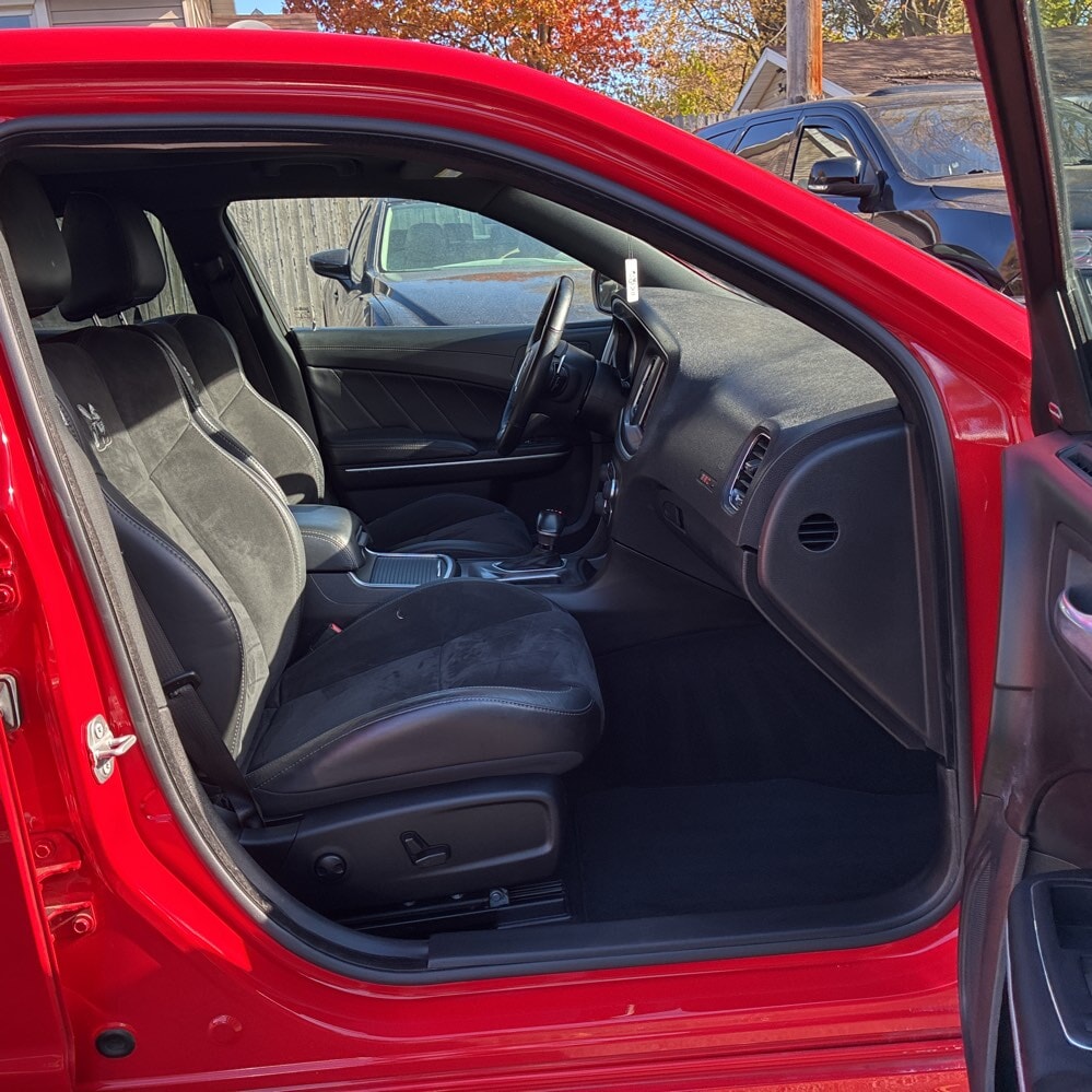 Car Connection Superstore - Used vehicle - SEDAN DODGE CHARGER 2022
