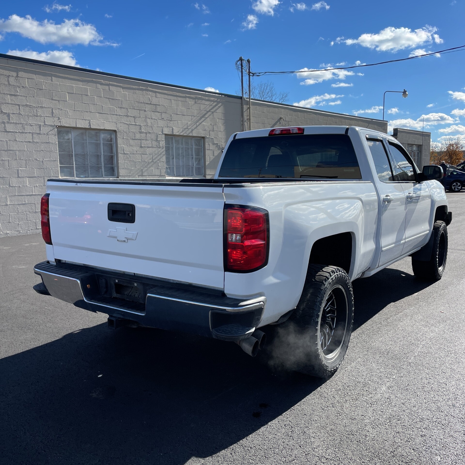 Car Connection Superstore - Used vehicle - TRUCK CHEVROLET SILVERADO 1500 2018