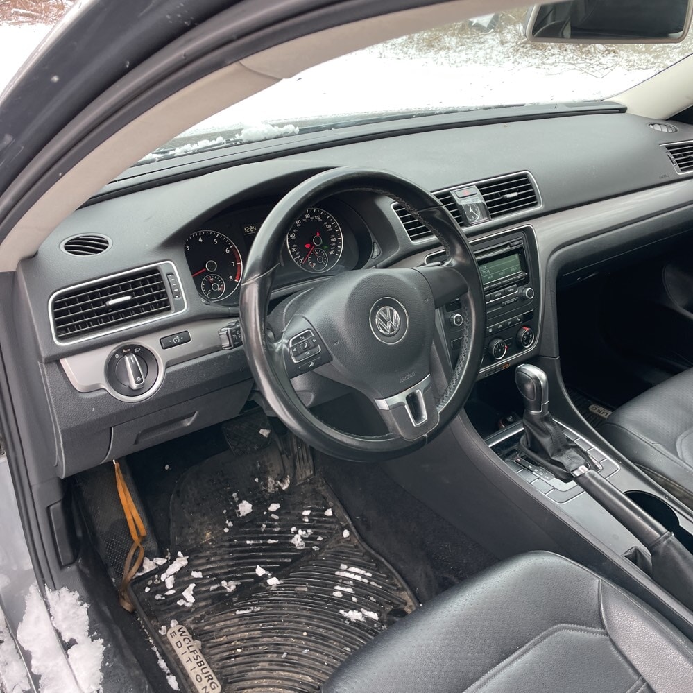 Car Connection Superstore - Used vehicle - SEDAN VOLKSWAGEN PASSAT 2015