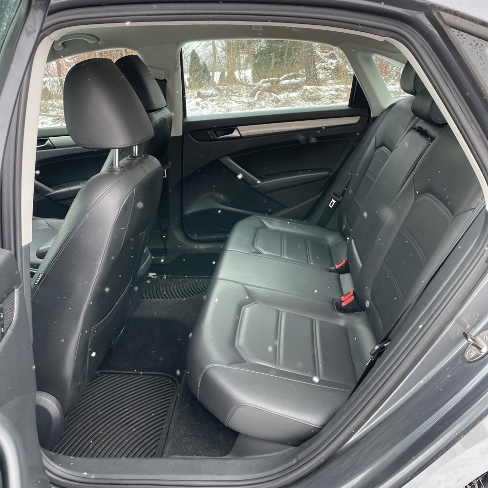 Car Connection Superstore - Used vehicle - SEDAN VOLKSWAGEN PASSAT 2015