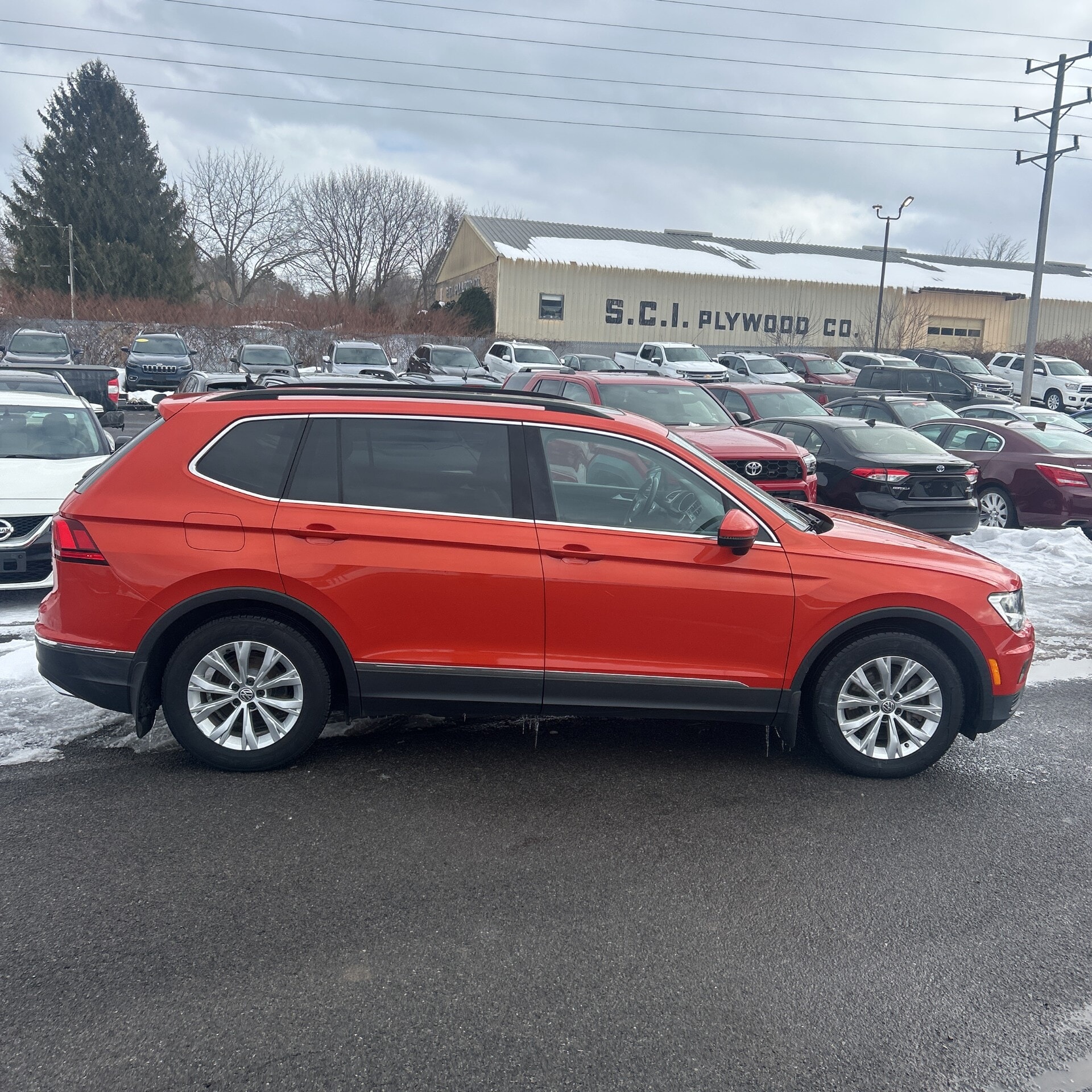 Car Connection Superstore - Used vehicle - SUV VOLKSWAGEN TIGUAN 2018