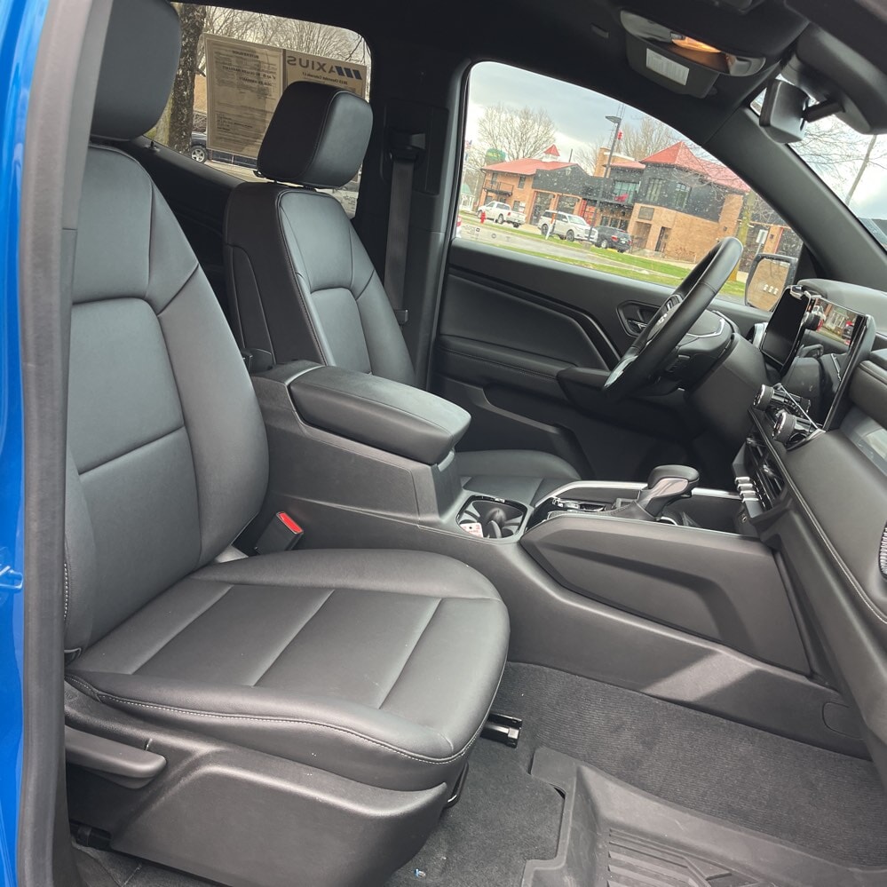 Car Connection Superstore - Used vehicle - TRUCK CHEVROLET COLORADO 2023