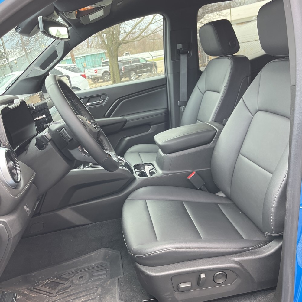 Car Connection Superstore - Used vehicle - TRUCK CHEVROLET COLORADO 2023