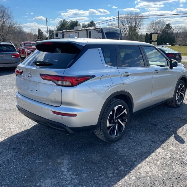 Car Connection Superstore - Used vehicle - SUV MITSUBISHI OUTLANDER 2024