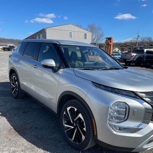 Car Connection Superstore - Used vehicle - SUV MITSUBISHI OUTLANDER 2024