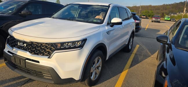 Car Connection Superstore - Used KIA SORENTO 2023 CAR CONNECTION INC. LX