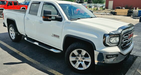 Car Connection Superstore - Used GMC SIERRA-1500- 2017 CAR CONNECTION INC. SLE CREW
