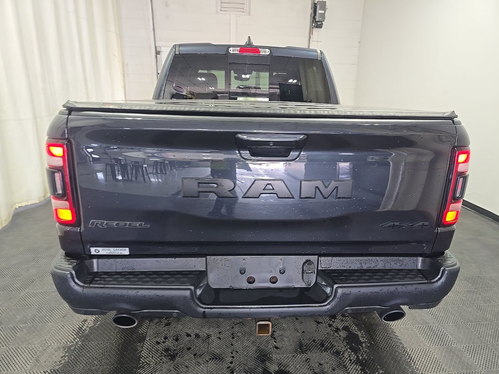 Car Connection Superstore - Used vehicle - TRUCK RAM 1500 CREW 2020
