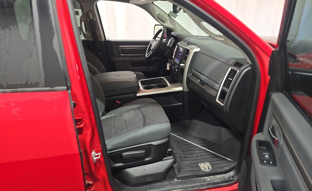 Car Connection Superstore - Used vehicle - TRUCK RAM 1500 CLASSIC 2019