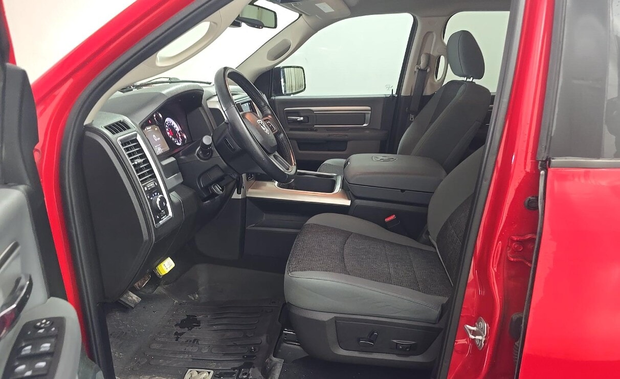 Car Connection Superstore - Used vehicle - TRUCK RAM 1500 CLASSIC 2019