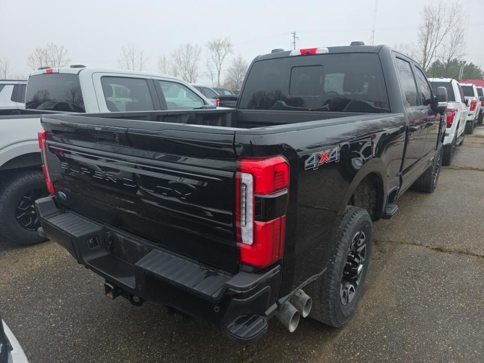 Car Connection Superstore - Used vehicle - TRUCK FORD F-350 SRW CREW 2025