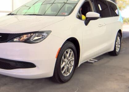 Car Connection Superstore - Used CHRYSLER VOYAGER 2023 CAR CONNECTION INC. LX