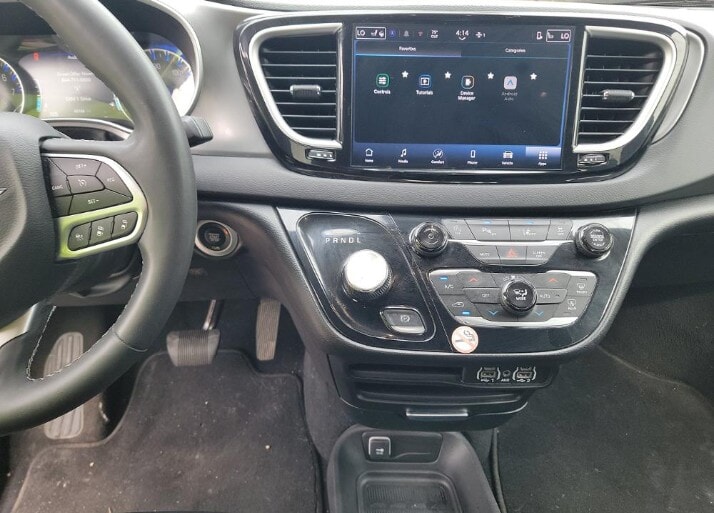 Car Connection Superstore - Used vehicle - MINIVAN CHRYSLER PACIFICA 2025