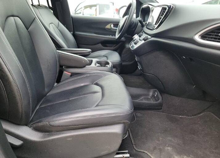 Car Connection Superstore - Used vehicle - MINIVAN CHRYSLER PACIFICA 2025