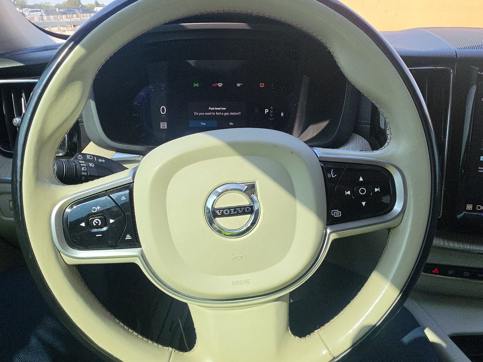 Car Connection Superstore - Used vehicle - SUV VOLVO XC60 2022