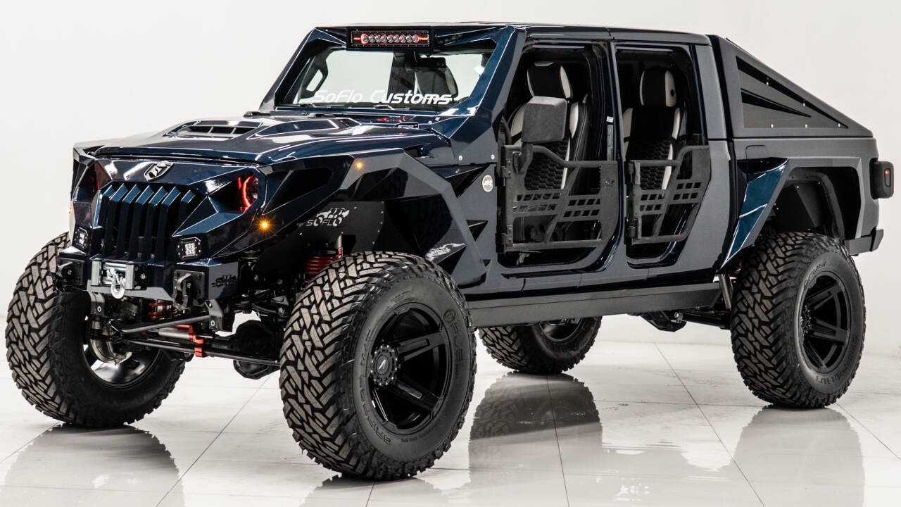 2025 Jeep Gladiator Nighthawk's photo
