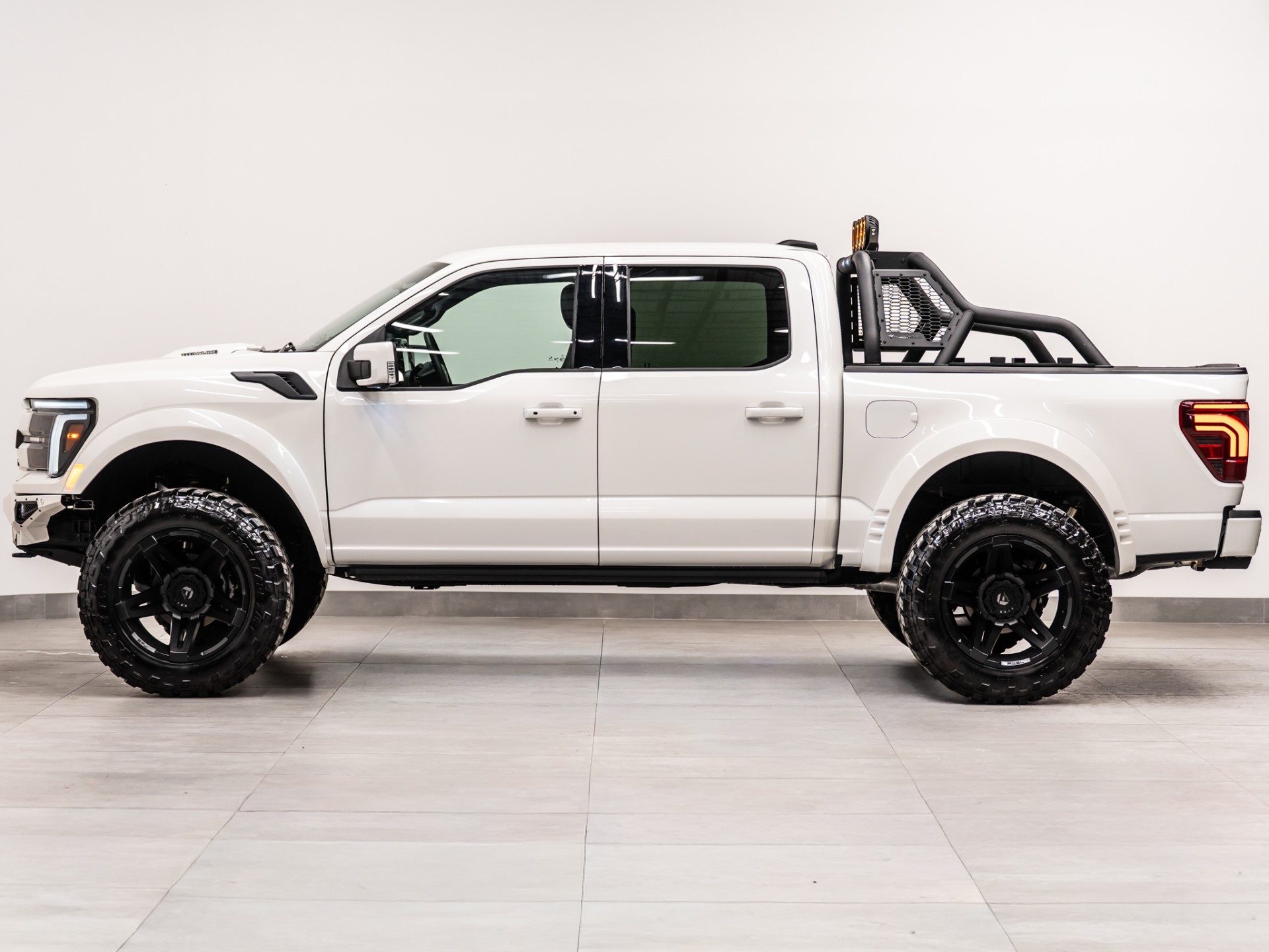 2025 Ford F-150 Lariat - Photo 17