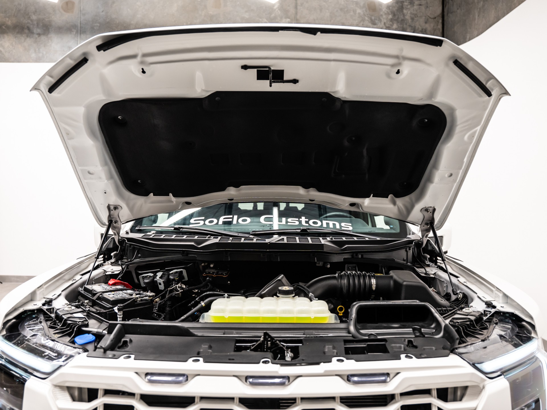 2025 Ford F-150 Lariat - Photo 23