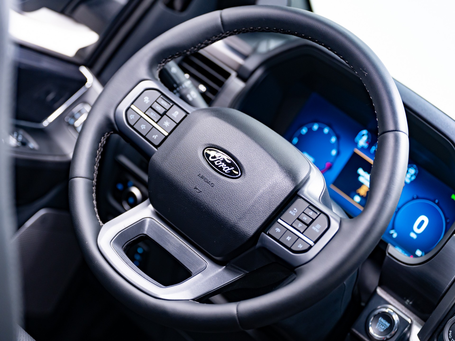 2025 Ford F-150 Lariat - Photo 40