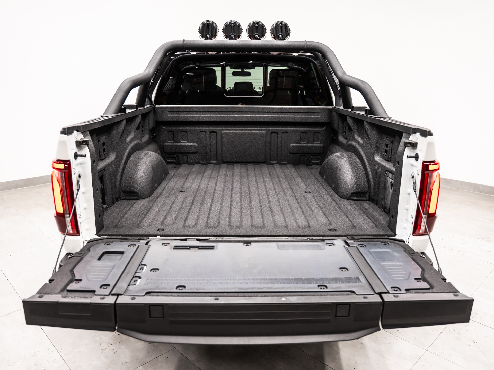 2025 Ford F-150 Lariat - Photo 11