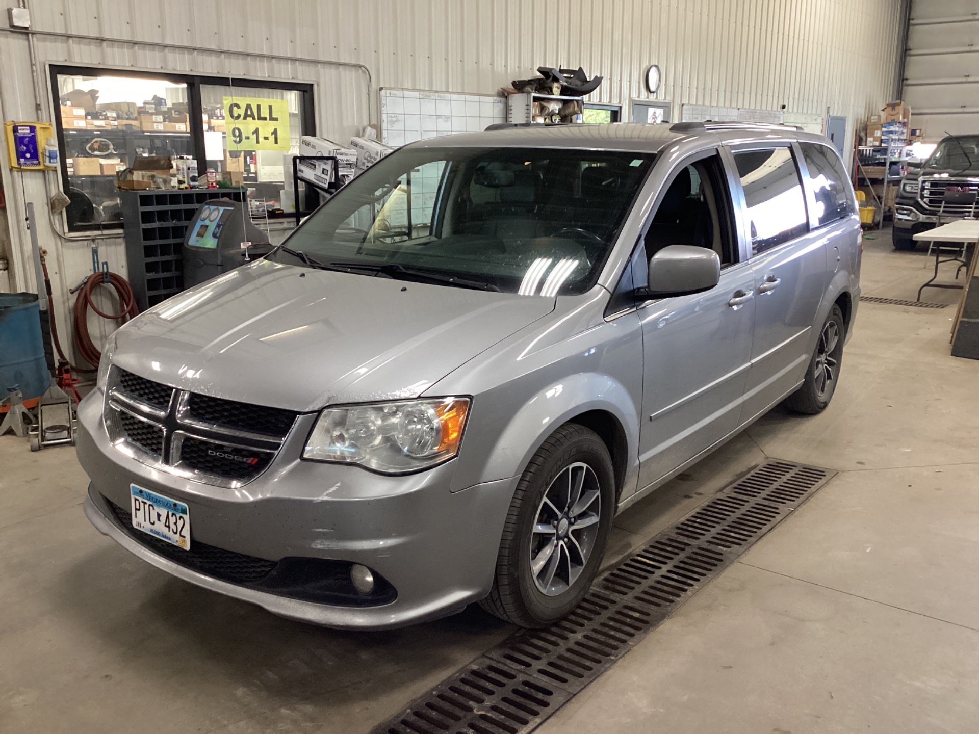 JP Motors Inc DBA Mathison Motors - Used vehicle - MINIVAN DODGE GRAND CARAVAN 2017