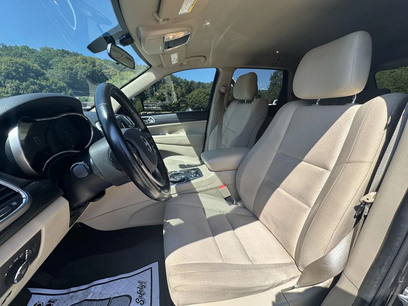 DUVALL OF FRANKLIN INC - Used vehicle - SUV JEEP GRAND CHEROKEE 2020