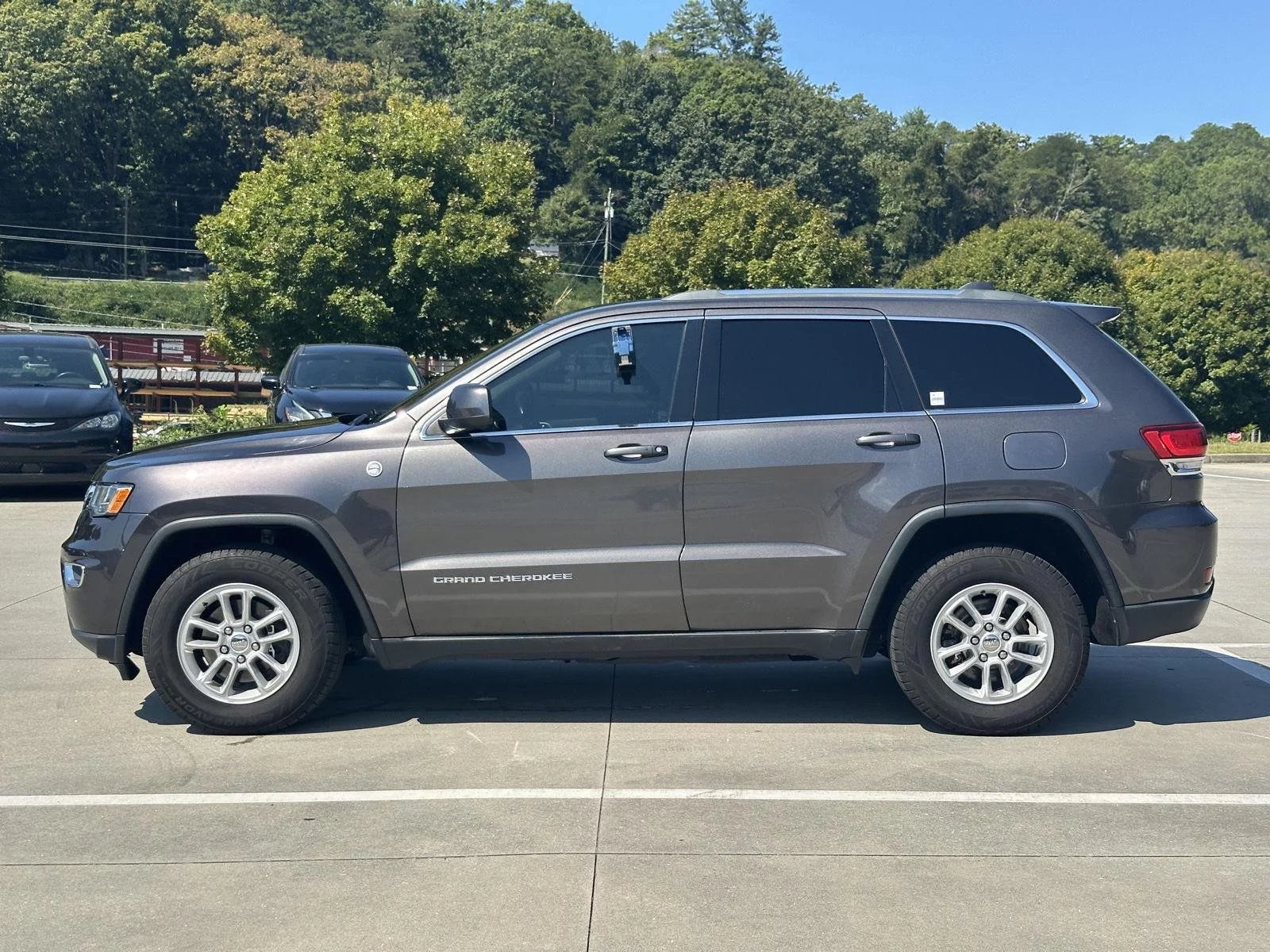 DUVALL OF FRANKLIN INC - Used vehicle - SUV JEEP GRAND CHEROKEE 2020