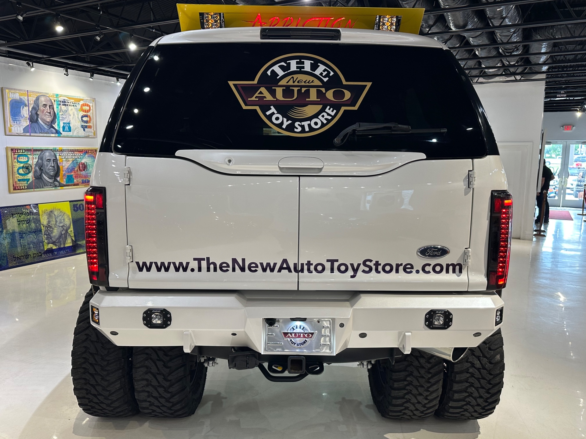 The New Auto Toy Store LLC - Used vehicle - SUV FORD EXCURSION 2002