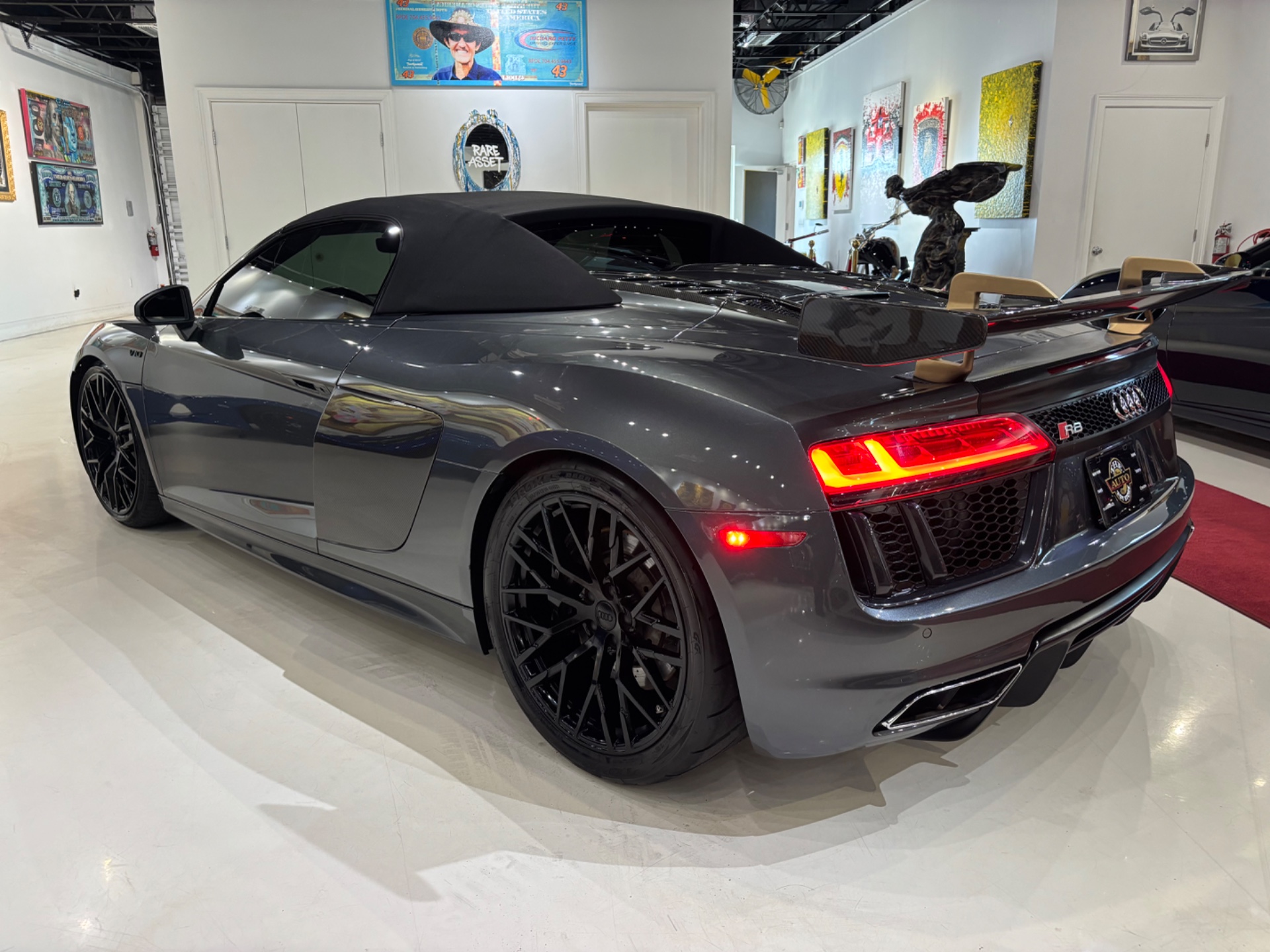 The New Auto Toy Store LLC - Used vehicle - CONVERTIBLE AUDI R8 SPYDER 2017
