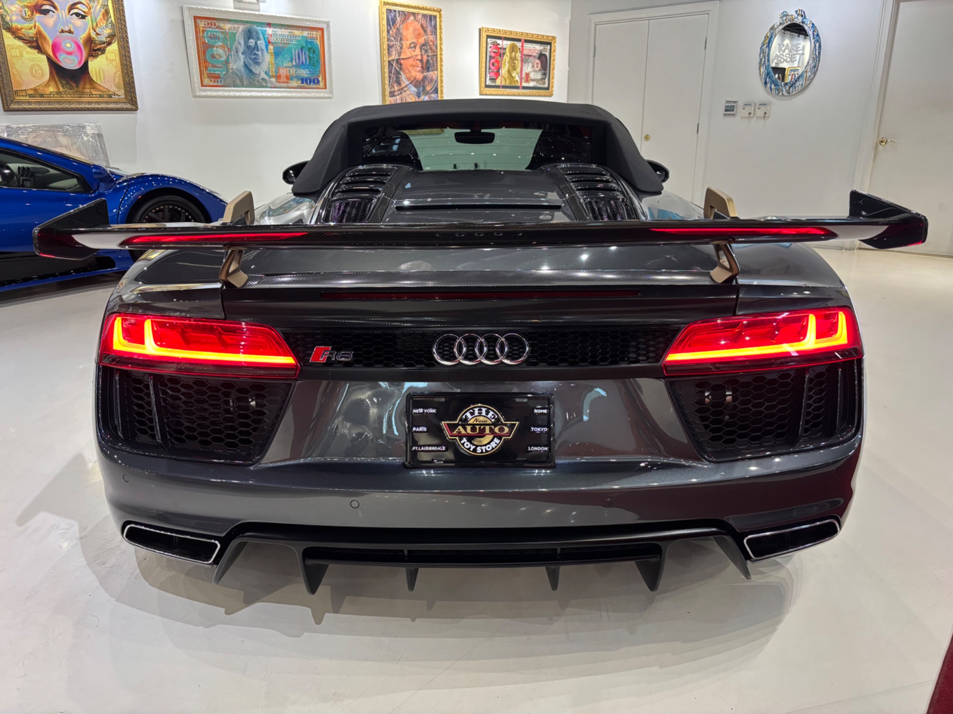 The New Auto Toy Store LLC - Used vehicle - CONVERTIBLE AUDI R8 SPYDER 2017